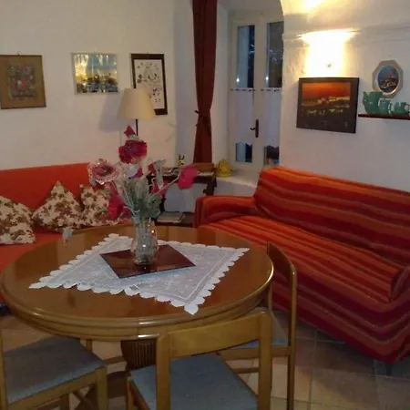 Caprifoglio In By Interhome *