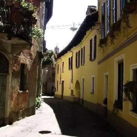 Caprifoglio In By Interhome *