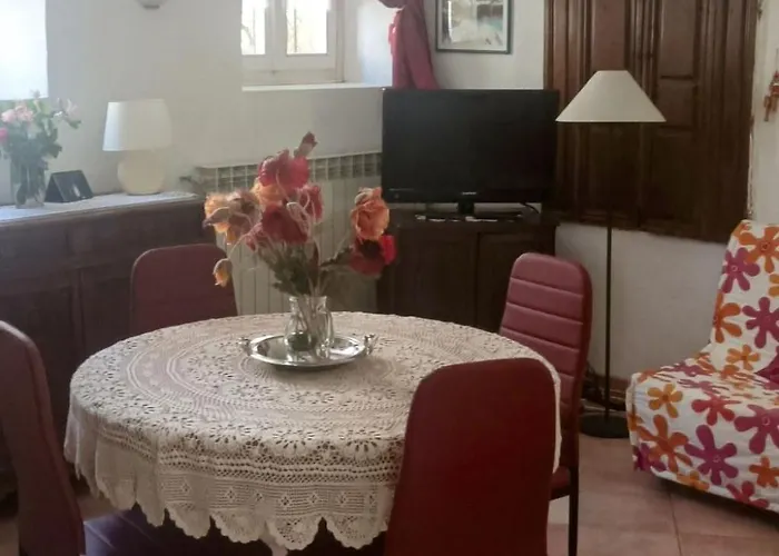 Apartment Caprifoglio In By Interhome *